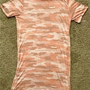 Lucky brand Woman’s size Med. T-Shirt dress Pink Camo design Great gently used